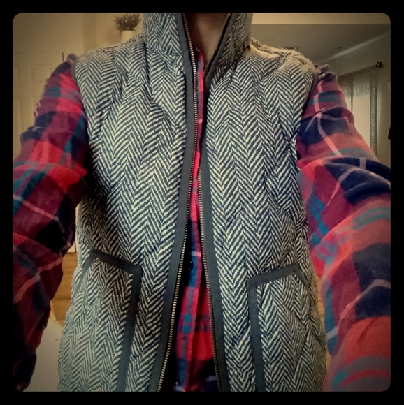 Grey Vest - Picture 1 of 3